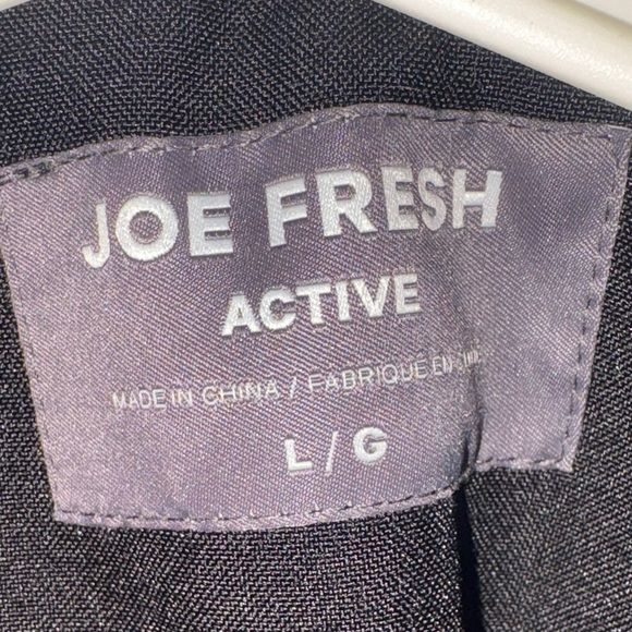 Joe Fresh Active Black Hooded Rain Coat 🧥 - Picture 2 of 7